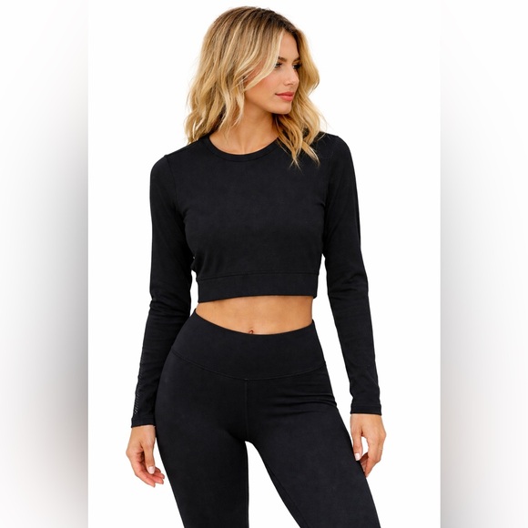 lululemon athletica Tops - Lululemon Black Long Sleeve Cropped Top Crisscross Back Reflective